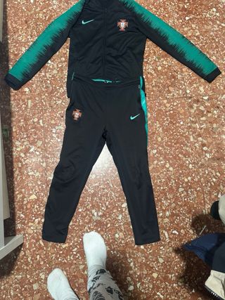 Lote Ropa: chandales nike,sudadera y conjunto syna