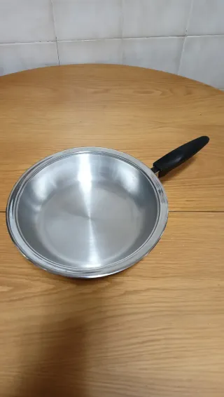 Sartén AMC 24 cm Nueva