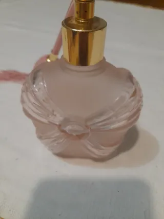 Flacone profumo vintage con pompetta