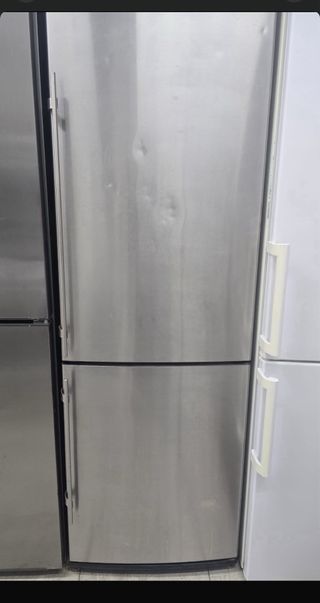 Nevera LIEBHERR Combi No Frost 2METROS