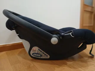 Maxi Cosi Jane con reductor bebé
