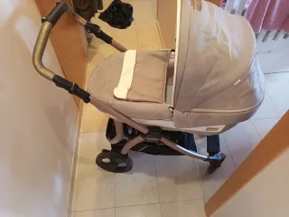 Carro seminuevo cuco y silla