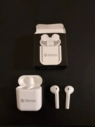 Auriculares inalámbricos iWotto blancos