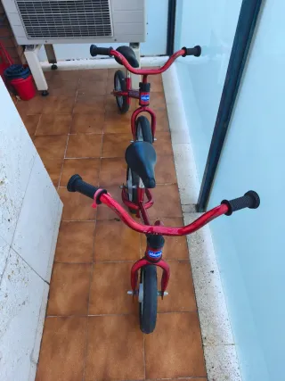 Bicicleta sin pedales Chicco roja