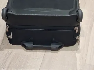 Maleta Wenger con ruedas negra