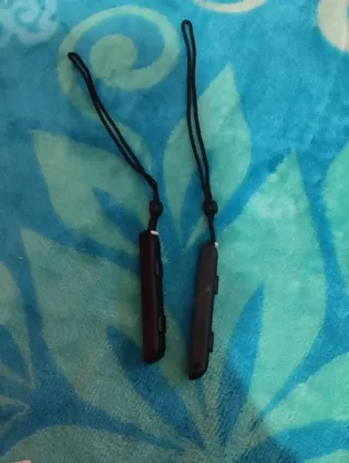 Nintendo Switch Azul/Rojo Completa