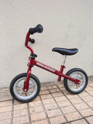 Bici Ruedines 14 Azul + Bici Equilibrio Roja