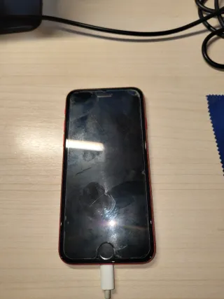 iPhone 8 (PRODUCT)red in ottime condizioni