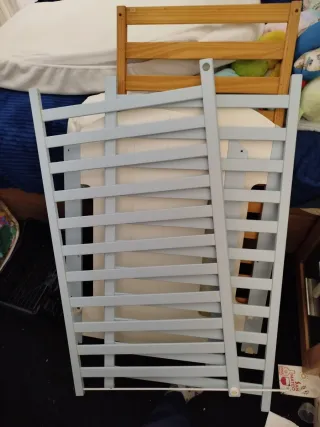 Cuna de bebé en madera, perfecto estado Colchón y