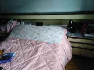 Cabecero con mesillas, somier de láminas y colchón