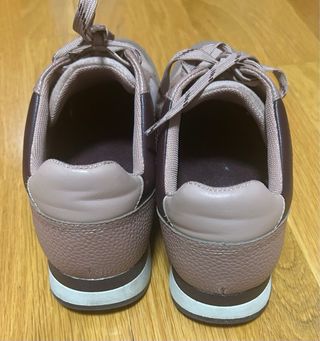 Zapatillas rosas y moradas