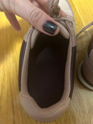 Zapatillas rosas y moradas