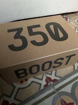 Adidas Yeezy Boost 350 V2 Gris Rojo