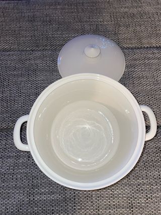 Coppa in porcellana bianca