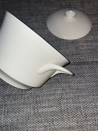 Coppa in porcellana bianca