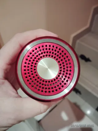 Mini altavoz Bluetooth rosa