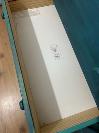 Cómoda de madera azul y verde