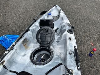 Kayak de pesca galaxy cruz con sonda striker 5CV