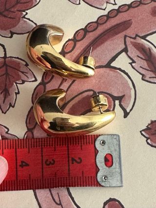 Pendientes COS gota dorados grandes