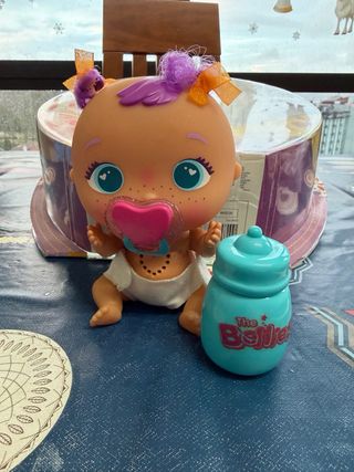 The Bellies Muak Muak Muak Muak con accesorios