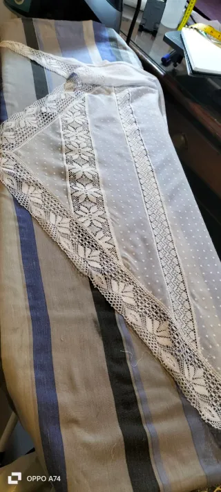 Delantal y pico indumentaria fallera blanco