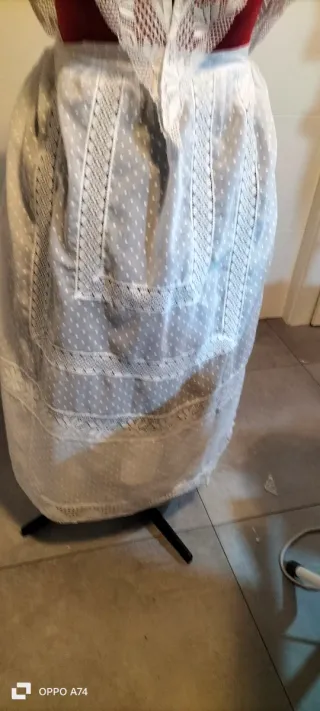 Delantal y pico indumentaria fallera blanco