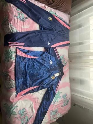 Chándal Real Madrid Adidas Azul y Rosa