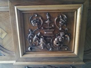 Dormitorio antiguo madera tallada