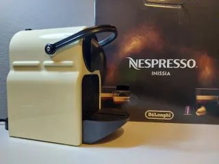Cafetera Nespresso Delonghi Inissia