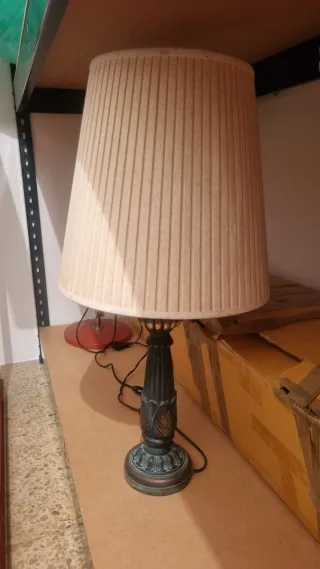 Lámpara de mesa vintage tela y metal