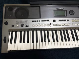 Órgano Yamaha PSR-E443