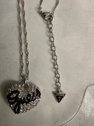 Colgante Guess Corazón Brillante Negro