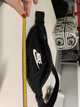 Riñonera Nike Negra