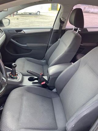 Volkswagen Jetta 2012