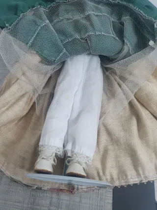 Muñeca de porcelana antigua