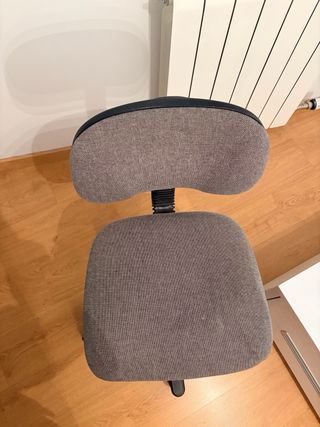 Silla de escritorio con ruedas