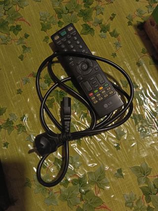 TV LG FLATRON 22 Rosso/Nero