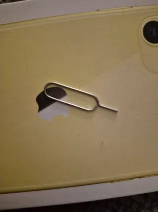 iPhone 11 64GB Amarillo