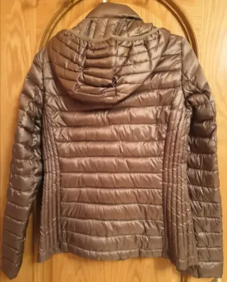 Anorak con relleno de plumas Calvin Klein satinado