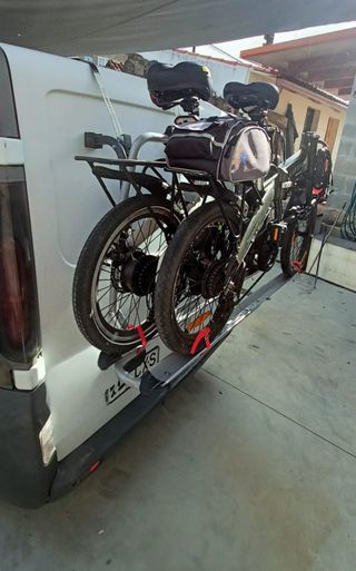 Renaul Trafic 2004. Larga. Camperizado desmontable