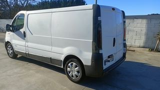 Renaul Trafic 2004. Larga. Camperizado desmontable
