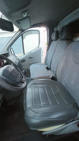 Renaul Trafic 2004. Larga. Camperizado desmontable