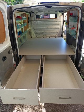 Renaul Trafic 2004. Larga. Camperizado desmontable