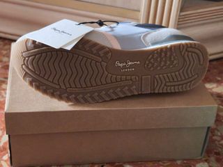 Zapatillas Pepe Jeans grises y rosas