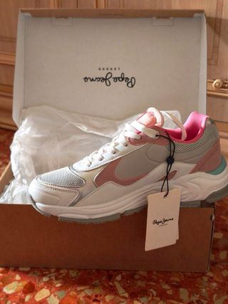 Zapatillas Pepe Jeans grises y rosas