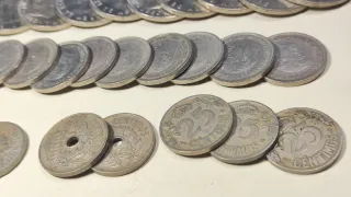 Lote 28 monedas antiguas varias