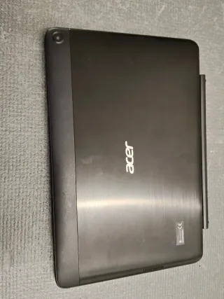 Tablet Acer Híbrida com Teclado Windows