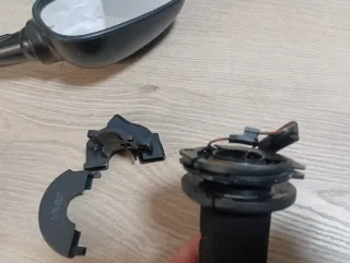 Piña izquierda, retrovisor y acelerador BMW f800s