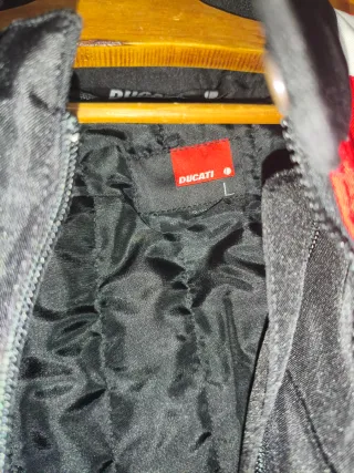 Chaqueta Ducati Corse Roja y Negra talla L
