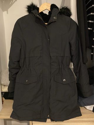 Chaquetón largo negro talla XXS